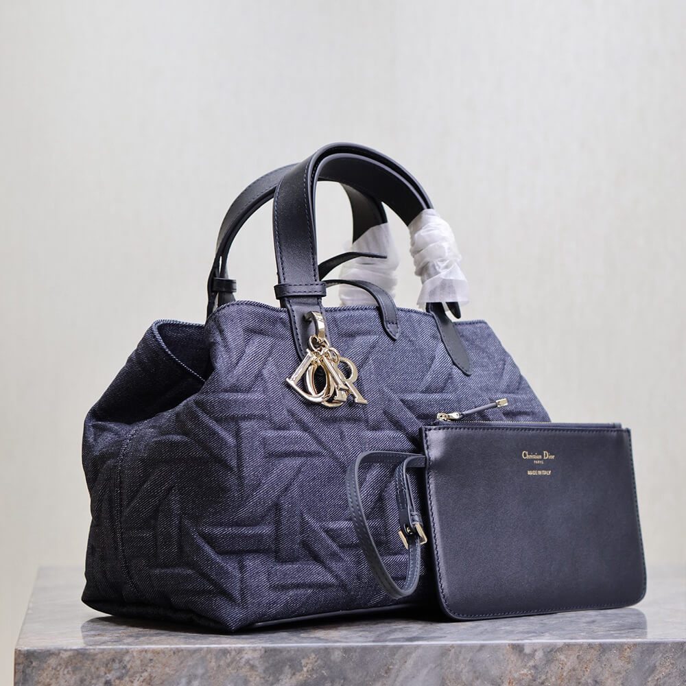 Medium D10r Toujours Bag