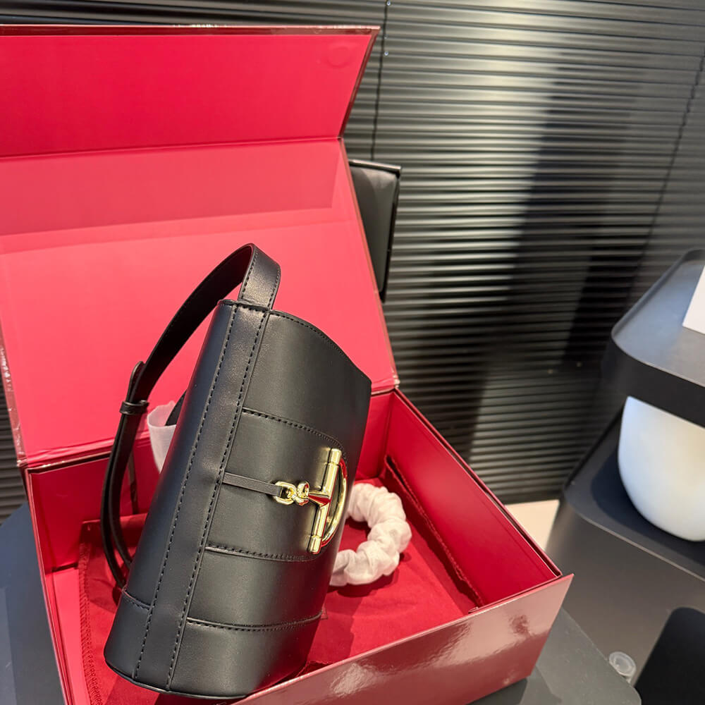 Gvc*1 73 small bucket bag