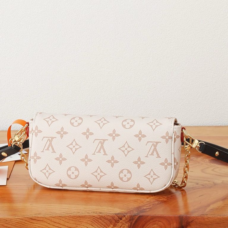 LV Wallet on Chain Ivy