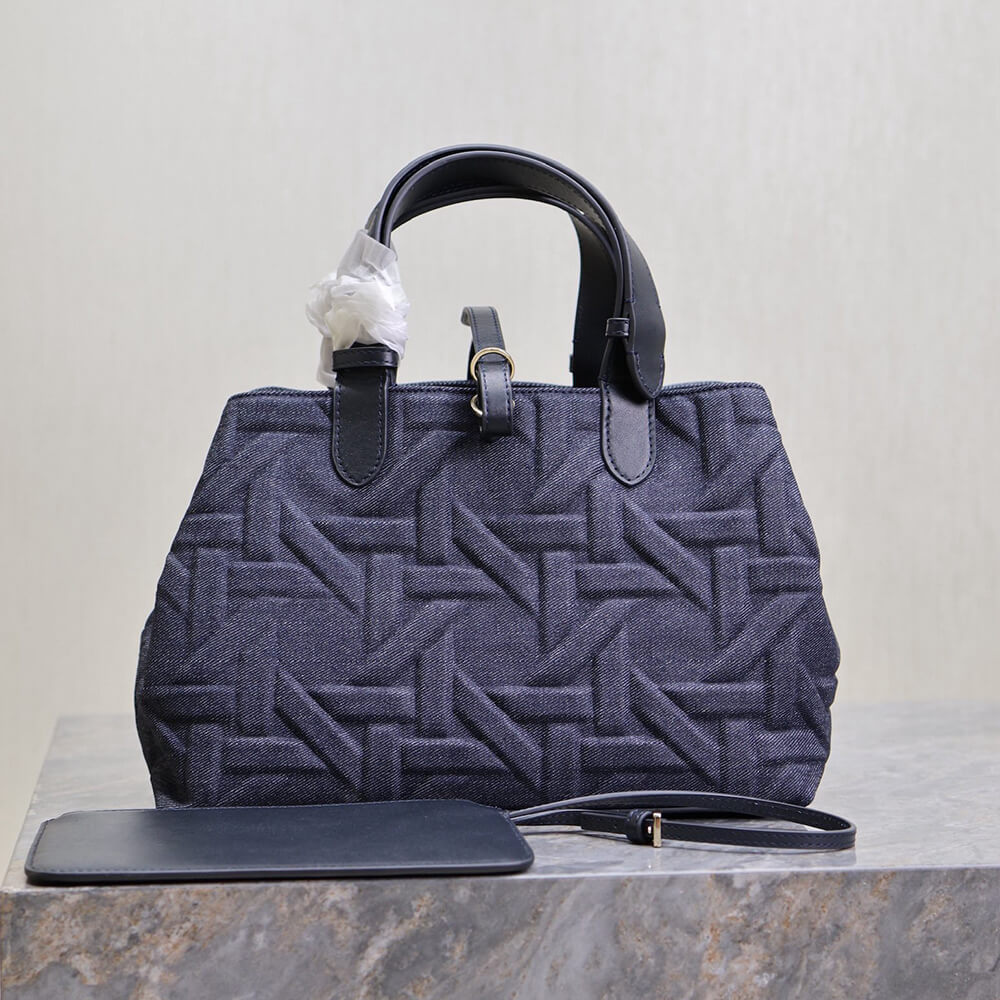 Medium D10r Toujours Bag