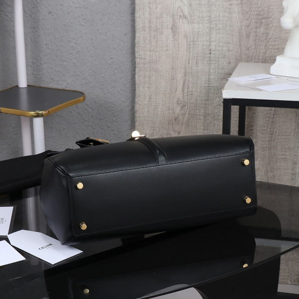 Ce1i*e CLASSIQUE 16 BAG IN SATINATED CALFSKIN