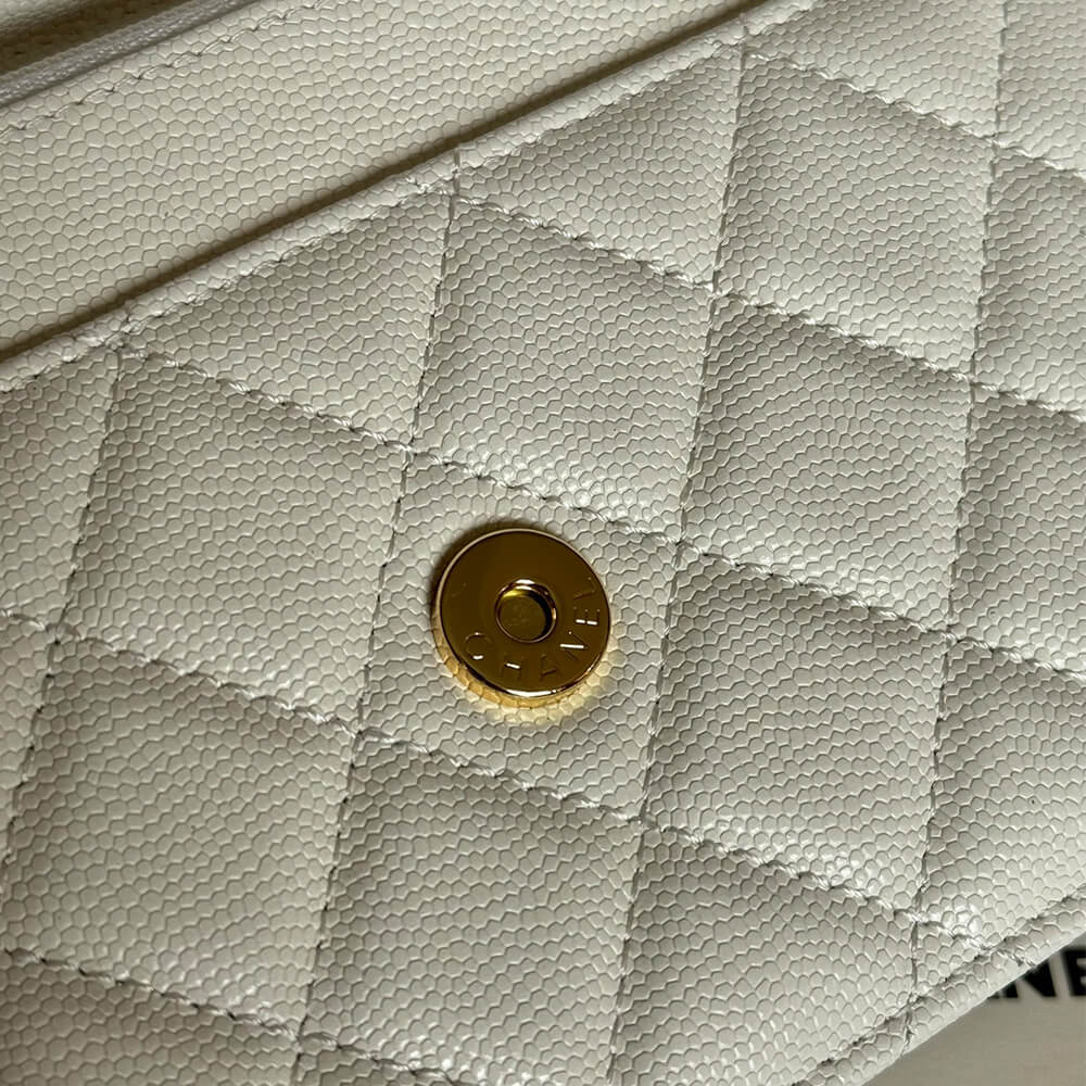 Ch**el classic chain wallet