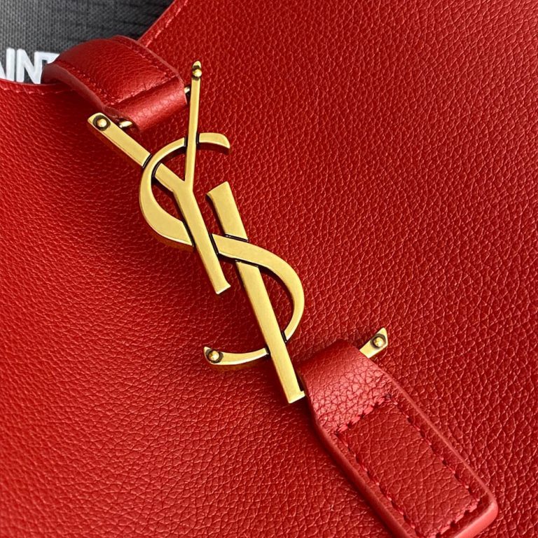 Small LE 5 À 7 bag in soft grained leather(High-end grade)