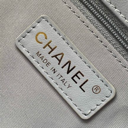Ch**el 24P hobo