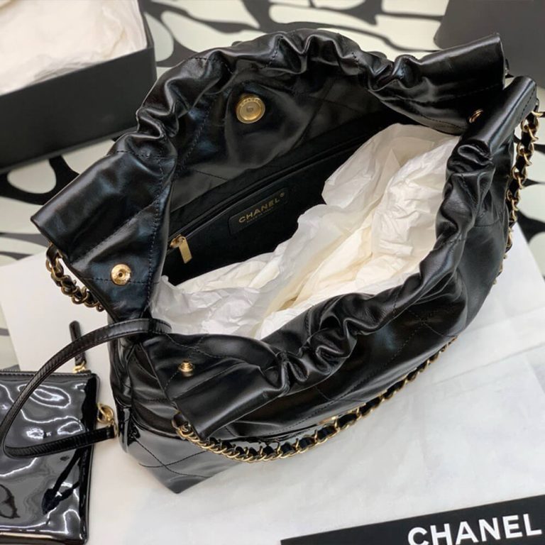 Ch**el 22 SMALL HANDBAG