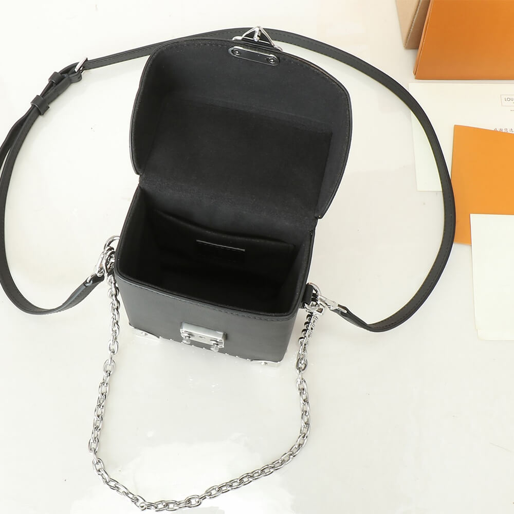 LV Camera Box Vibe