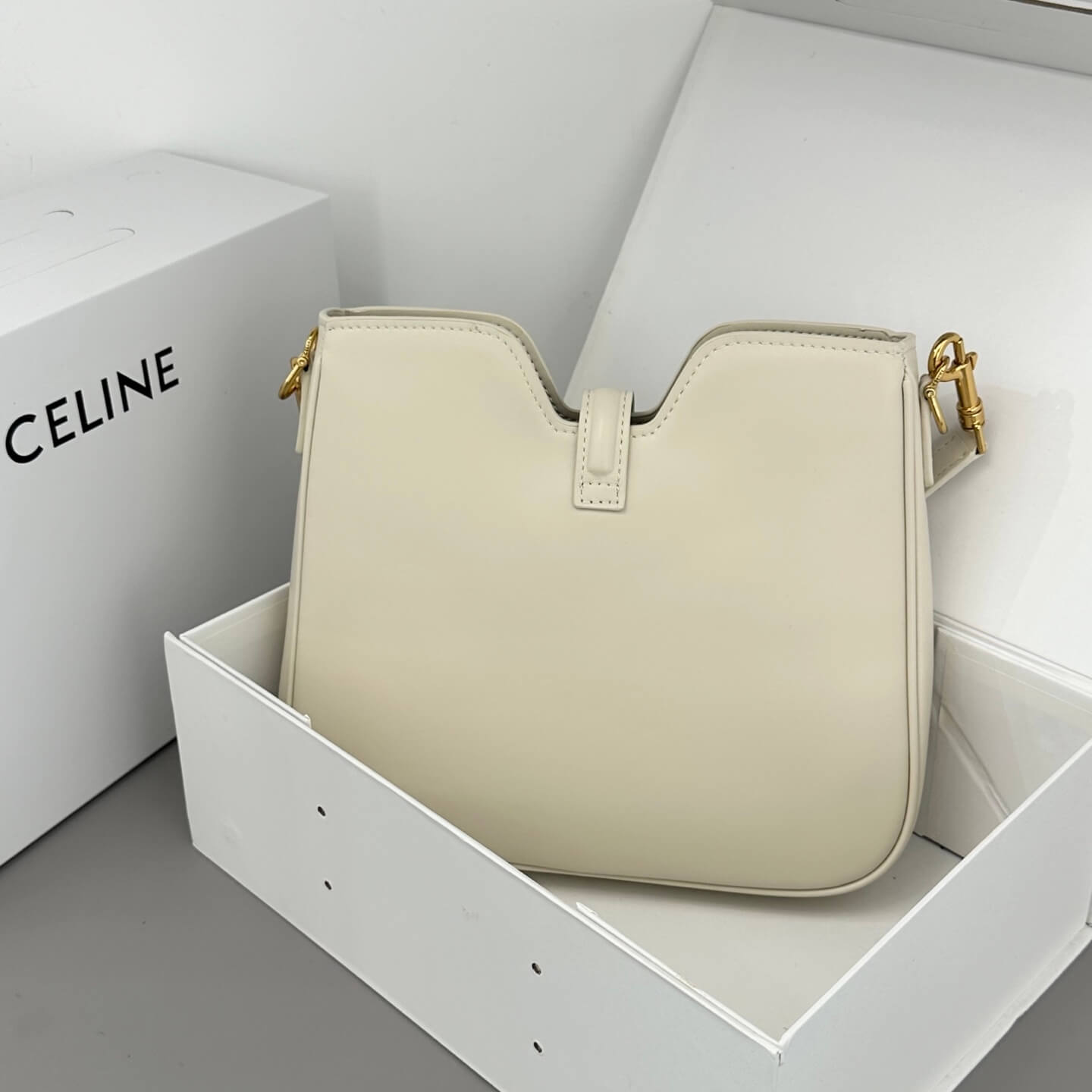 CAMILLE 16 SMALL BAG IN SMOOTH CALFSKIN(HIGH-END GRADE)