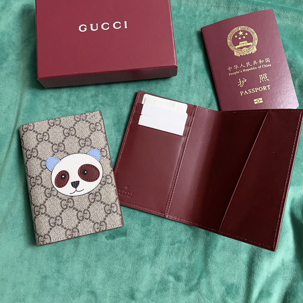Bi-color GG card case with Panda detail