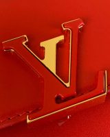 LV Wallet On Chain Capucines