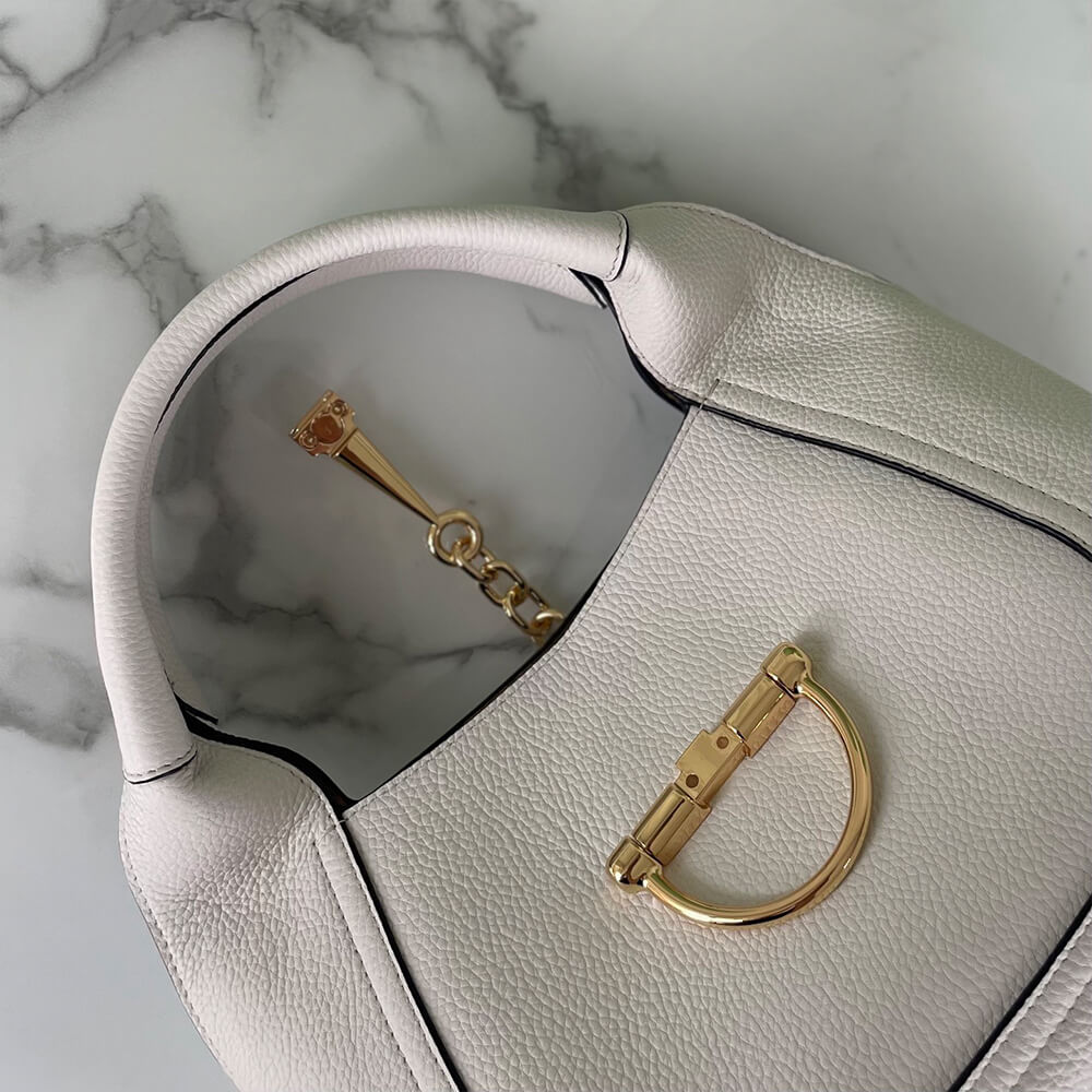 Gvc*1 Softbit medium top handle bag