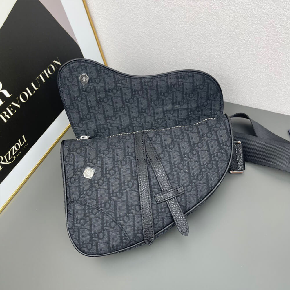 D10r Saddle Bag