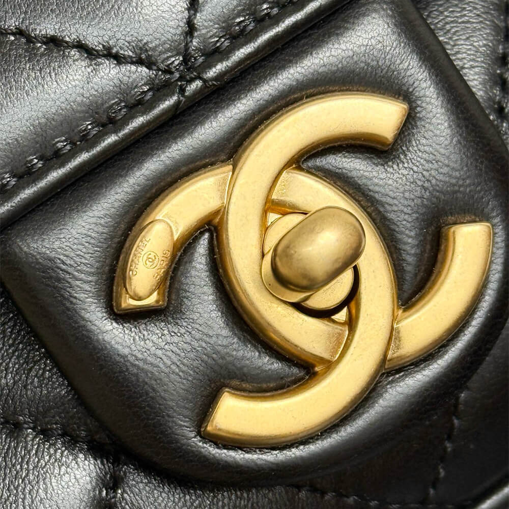 Ch**el Flap Bag With Top Handle(HIGH-END GRADE)