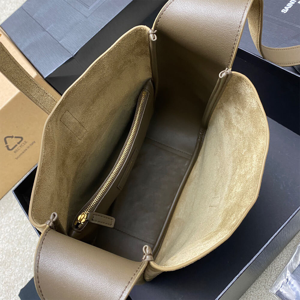 Y51 le 5 a 7 S*pple small suede