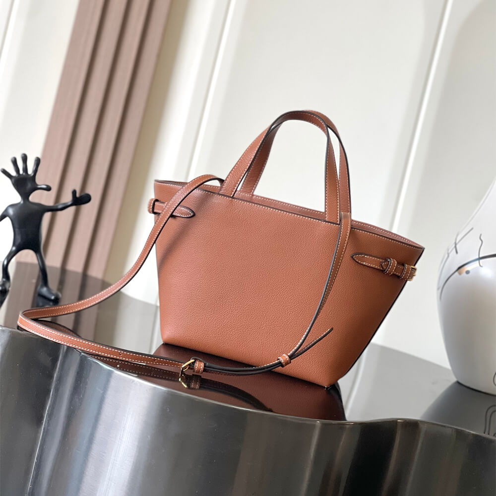 Ce1i*e MINI CABAS ANAIS CUIR TRIOMPHE in Grained calfskin