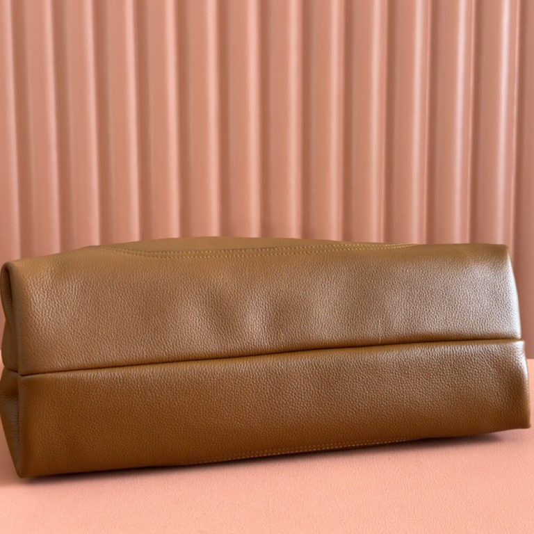 Gvc*1 Softbit maxi shoulder bag(HIGH-END GRADE)