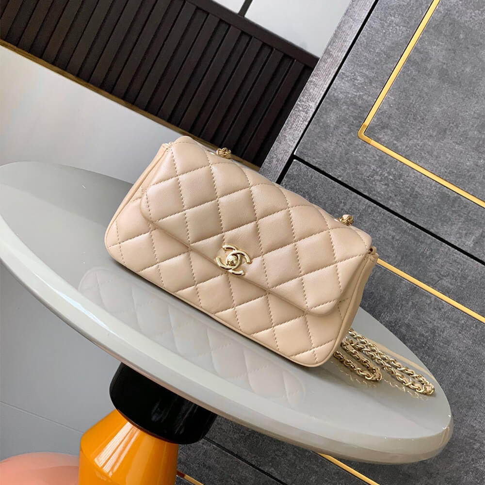 Ch**el FLAP PHONE HOLDER WITH CHAIN(HIGH-END GRADE)
