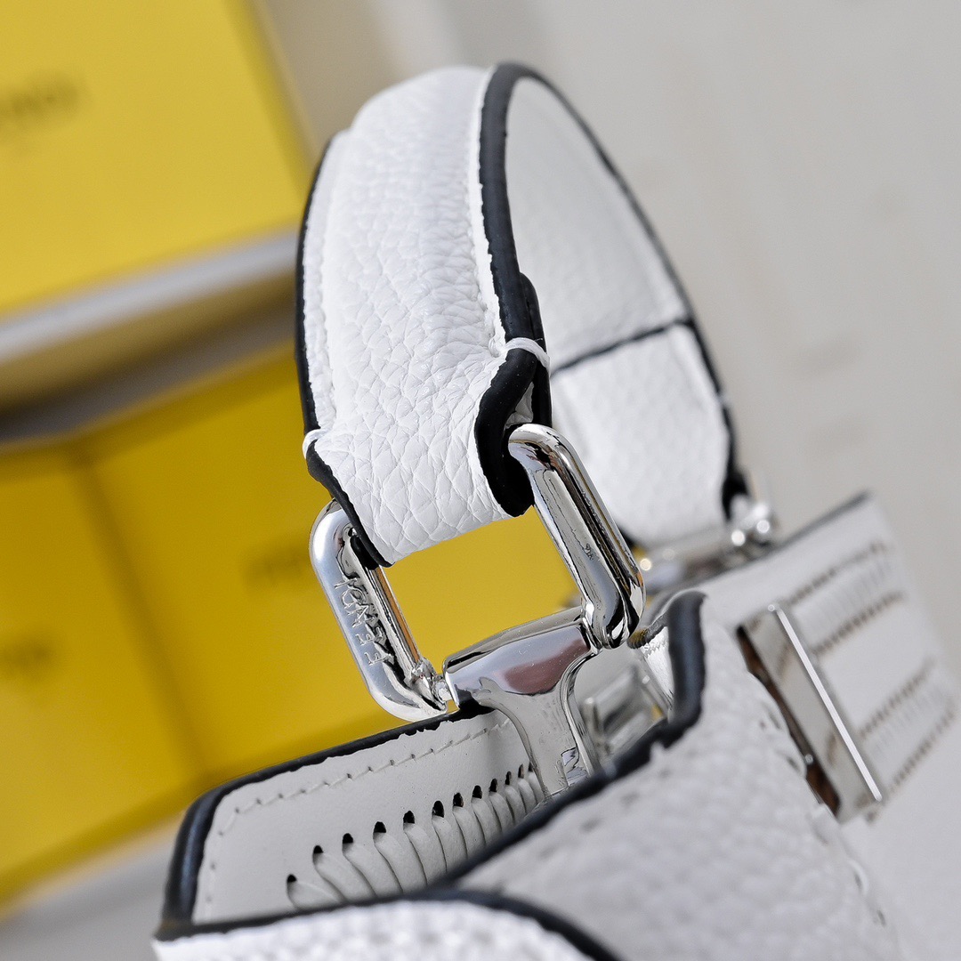 F**di Iconic Peekaboo ISeeU