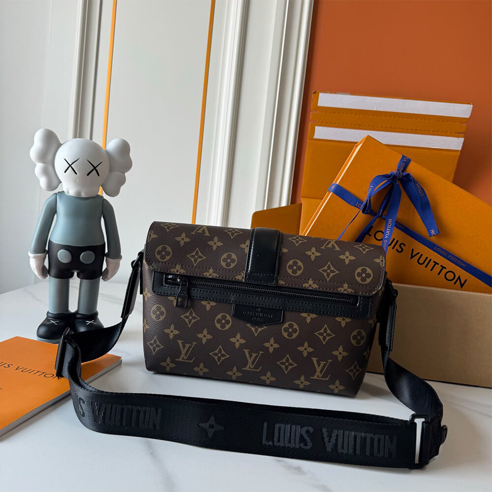 LV S-Cape Messenger