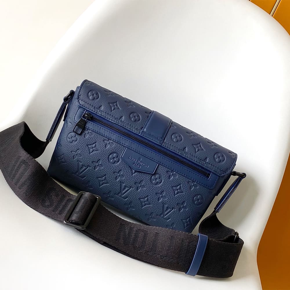 LV S-Cape Messenger