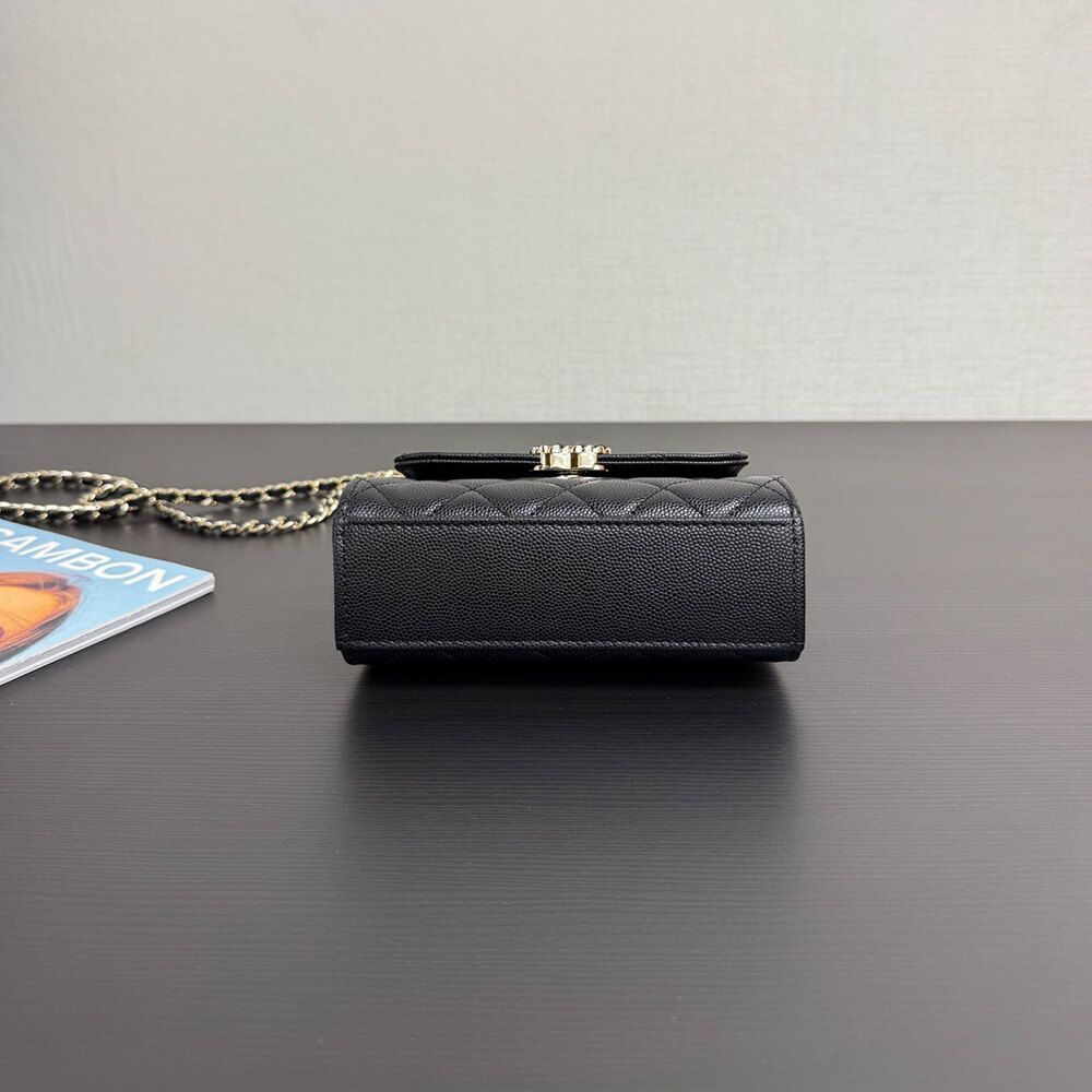 Ch**el Clutch With Chain(HIGH-END GRADE)