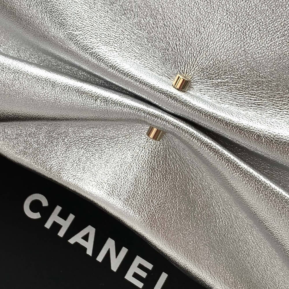 Ch**el Clutch With Chain(HIGH-END GRADE)