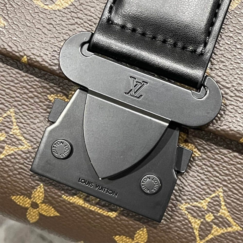 LV S-Cape Messenger