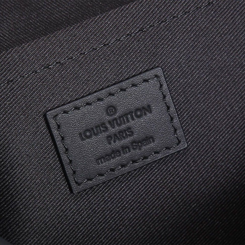 LV S-Cape Messenger