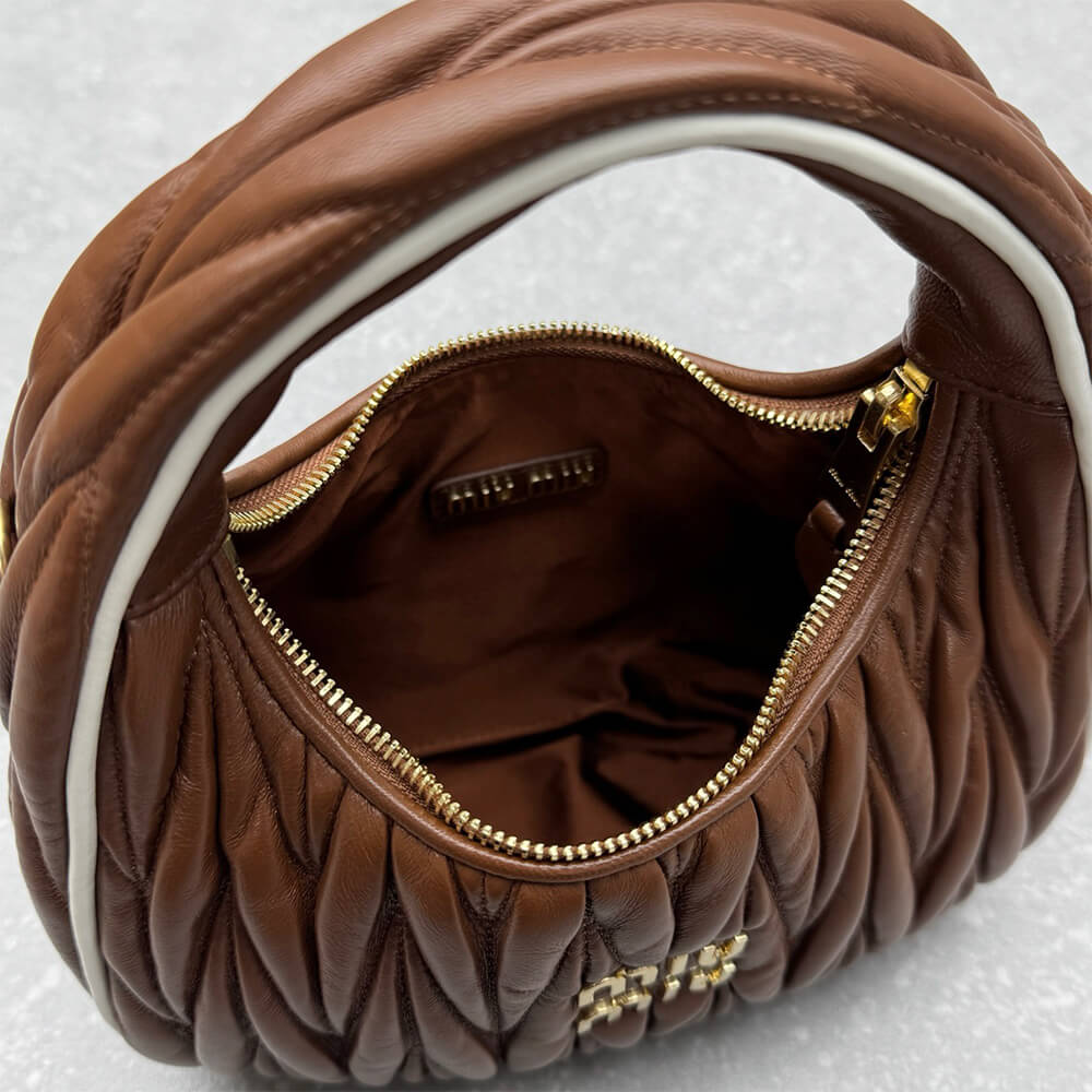 M1um1u Wander matelassé nappa leather bag(HIGH-END GRADE)