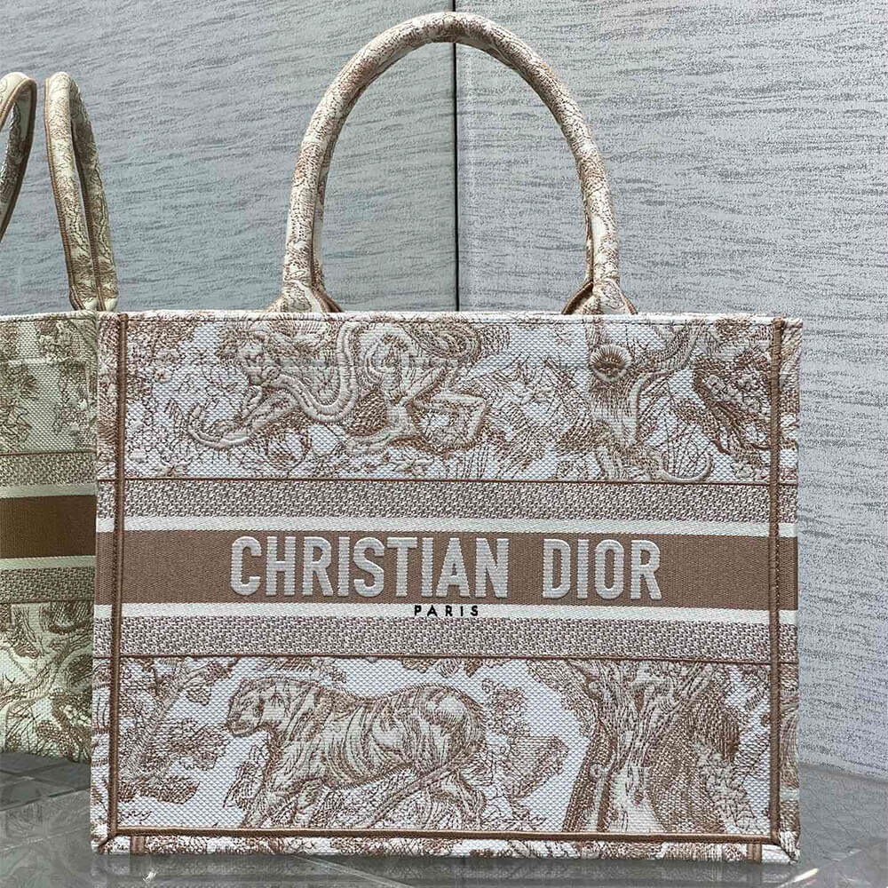 Medium D10r Book Tote