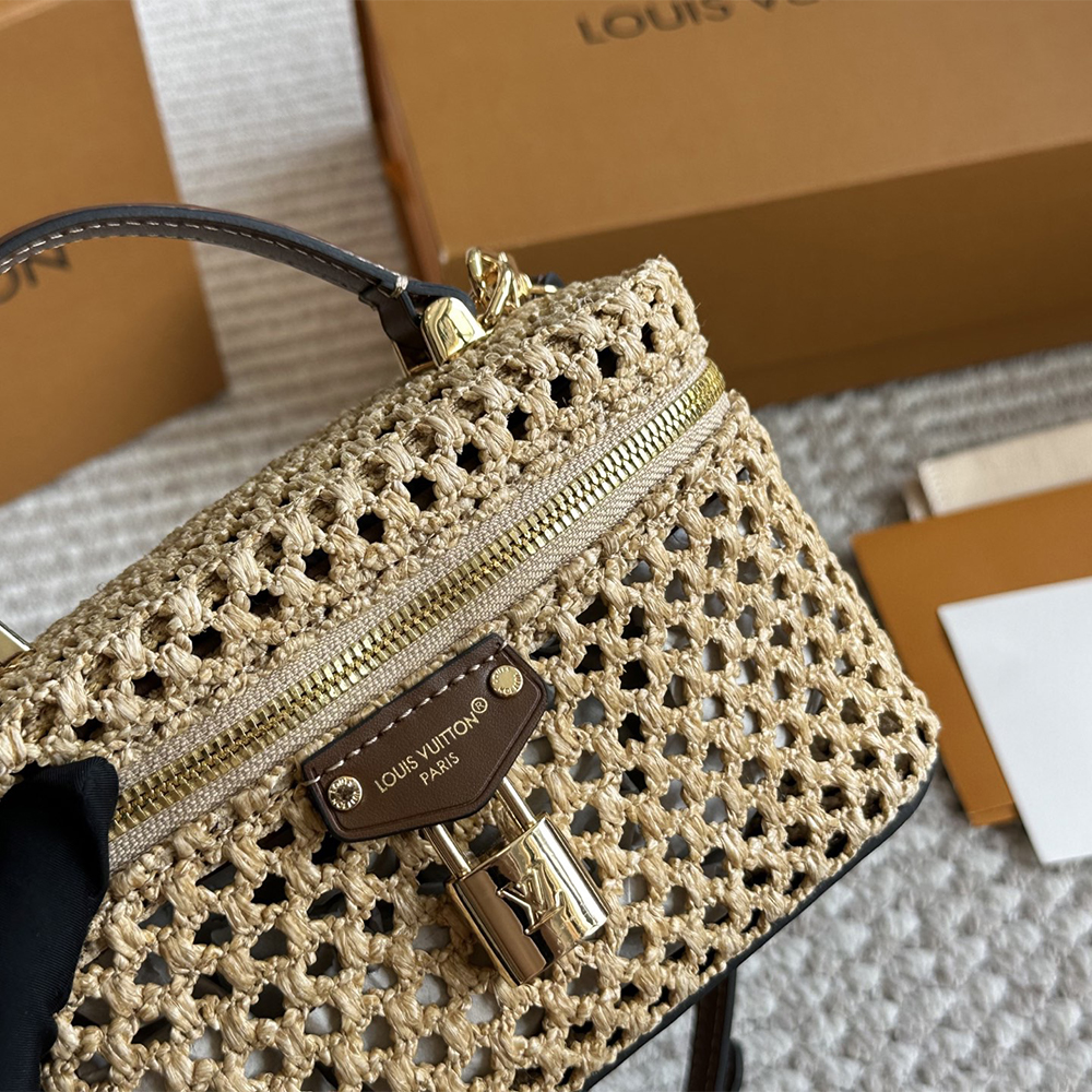 LV Vanity Chain Pouch