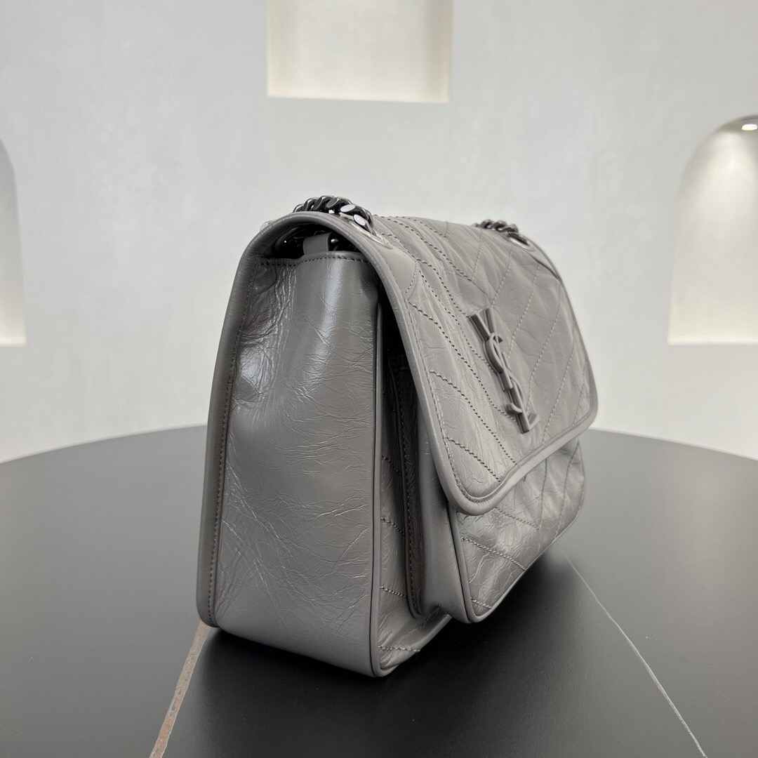 Y51 Sa1nt Lau*nt Medium(HIGH-END GRADE)