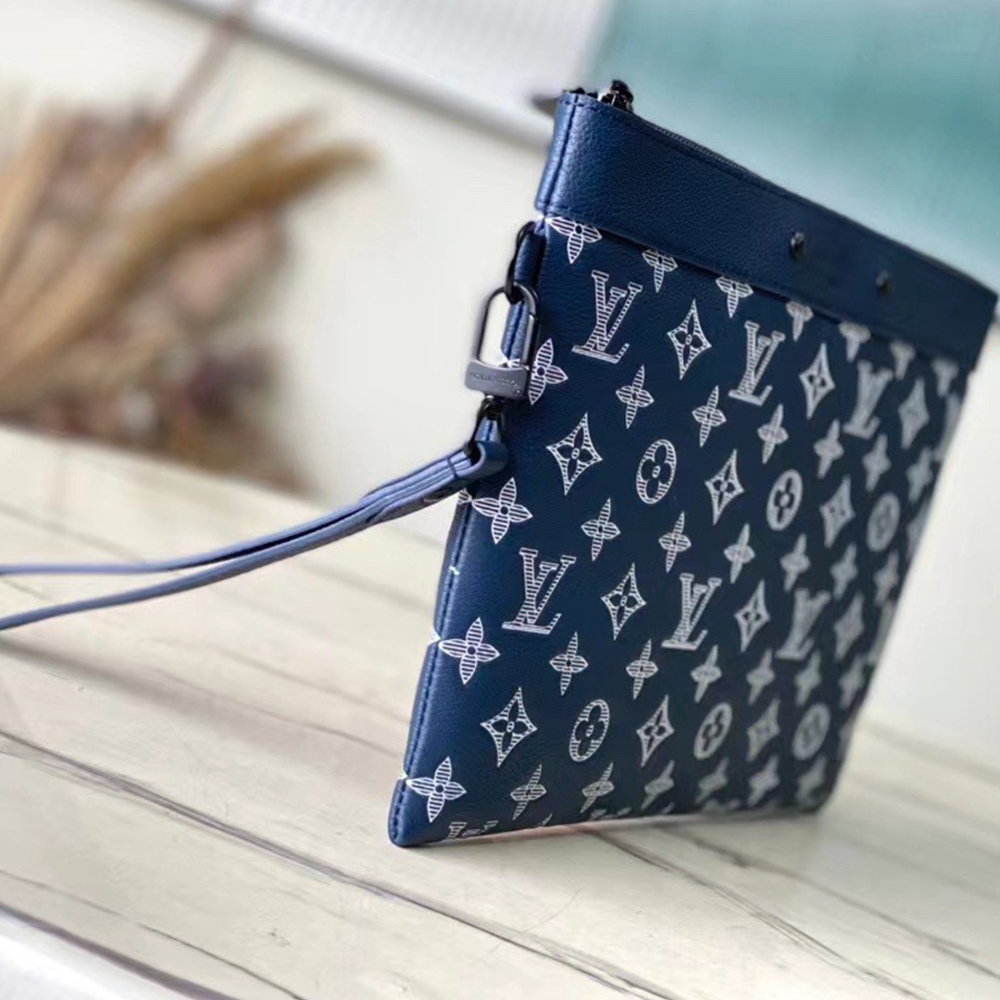 LV POCHETTE TO-GO CLUTCH