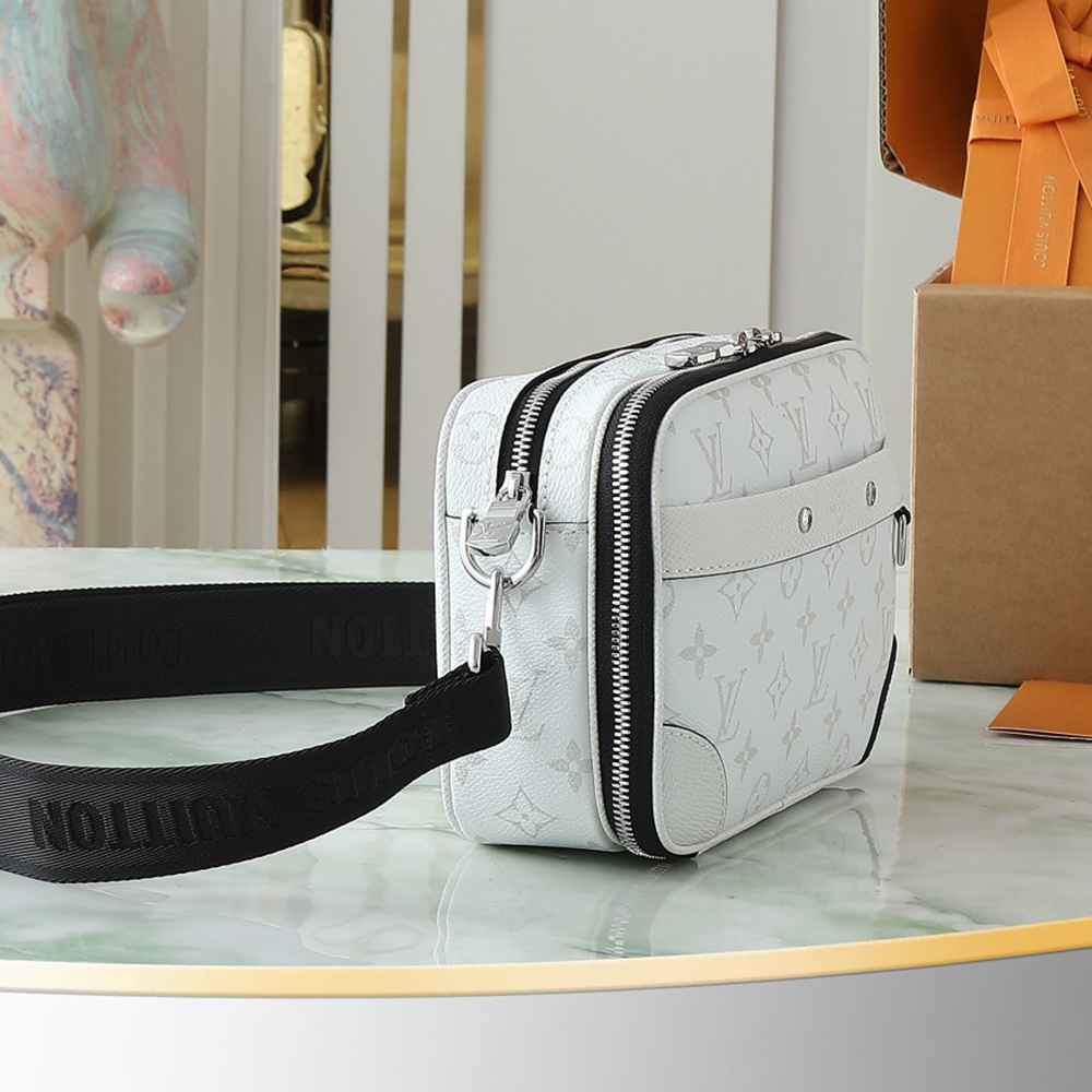 ALPHA MESSENGER BAG