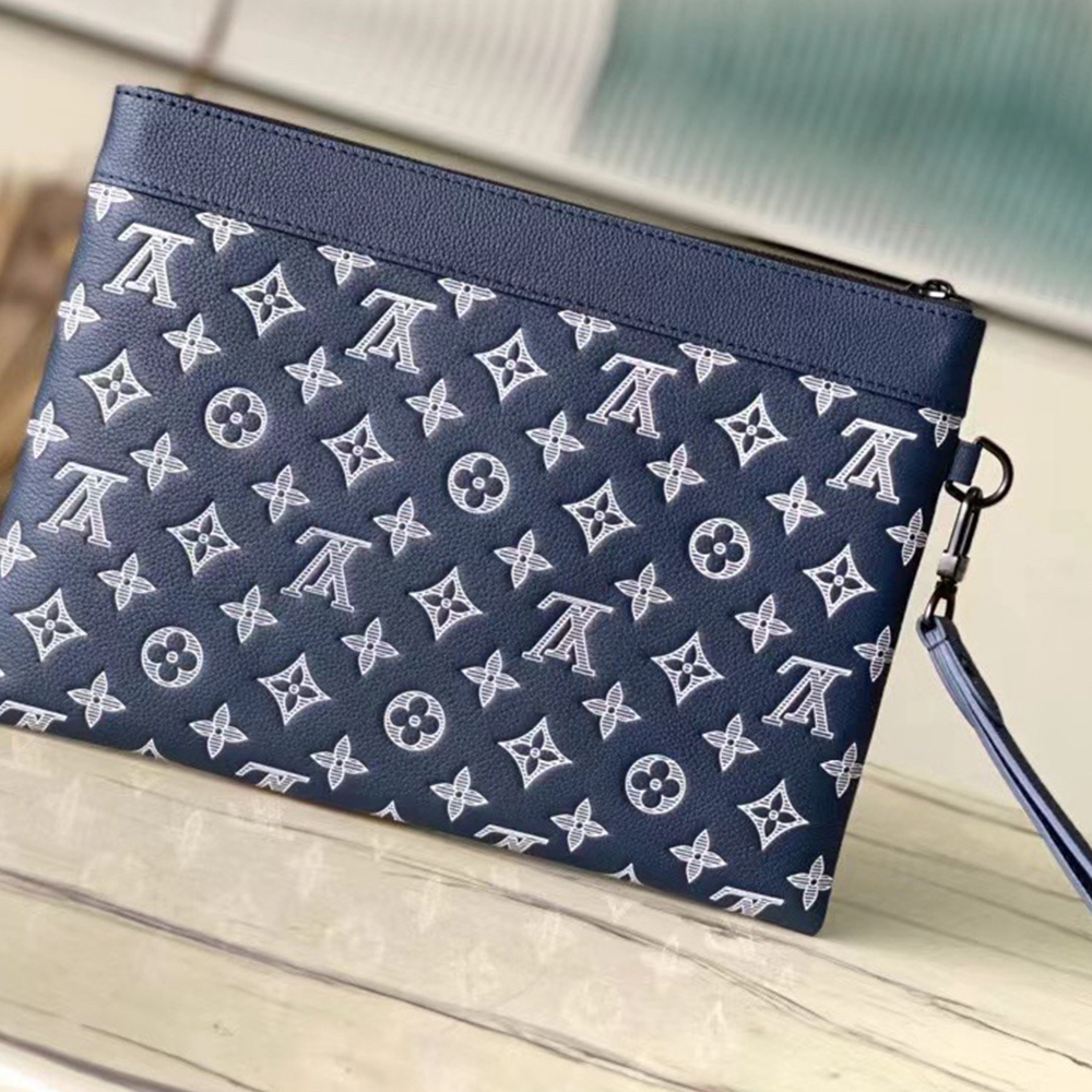 LV POCHETTE TO-GO CLUTCH