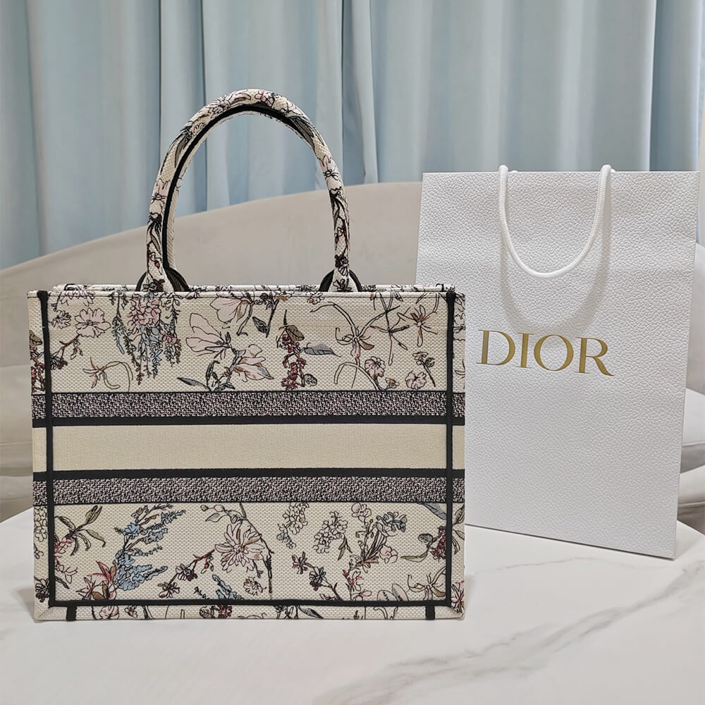 Medium D10r Book Tote