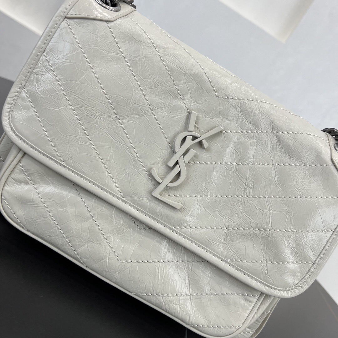 Y51 Sa1nt Lau*nt Medium(HIGH-END GRADE)
