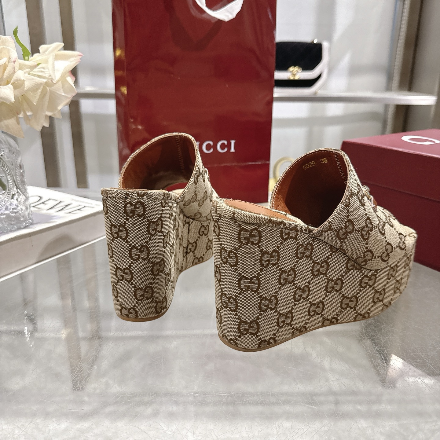 Gvc*1 Carmen wedge sandals(high-end grade)