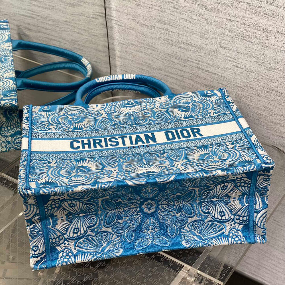 Medium D10r Book Tote