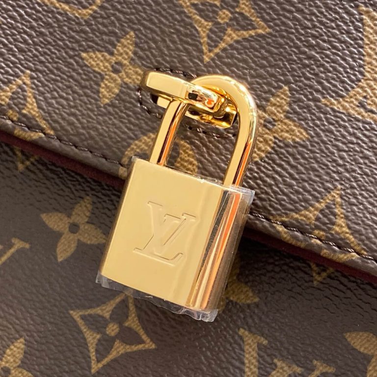 LV HIDE AWAY Medium Gloves