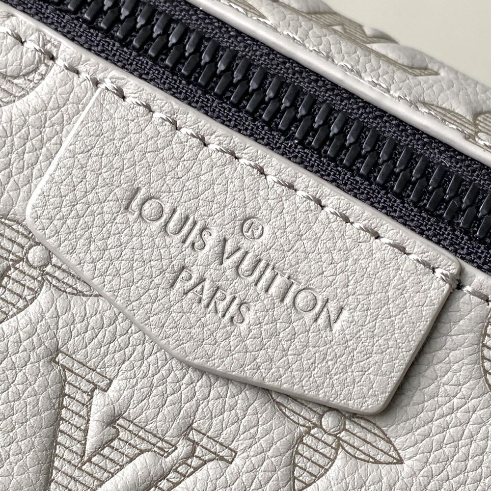 LV PULSE messenger bag(HIGH-END GRADE)