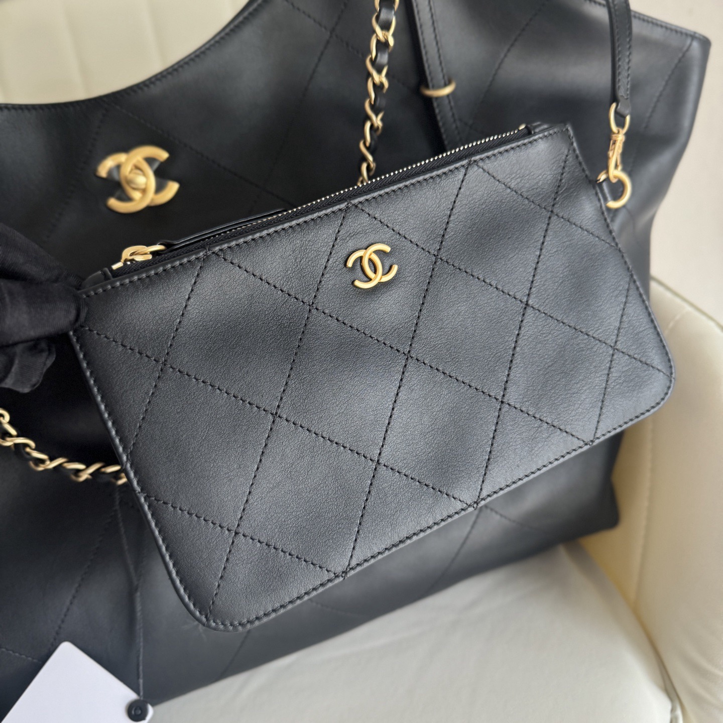 Ch**el Maxi Shopping Bag(HIGH-END GRADE)