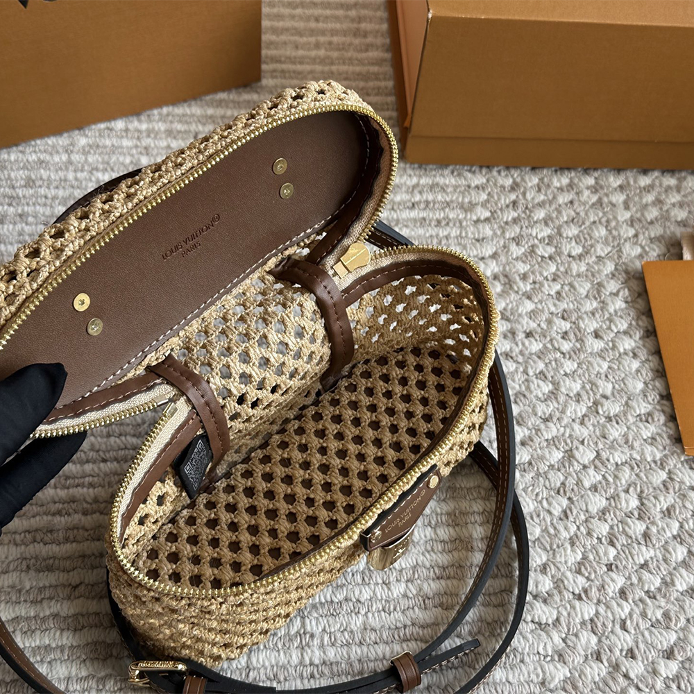 LV Vanity Chain Pouch