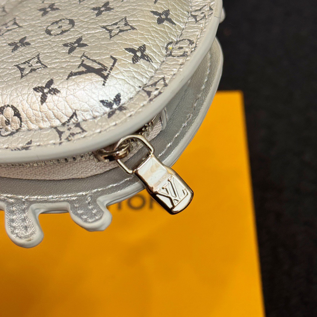 LV CRAB bag