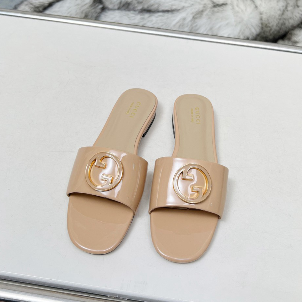 Gvc*1 Women’s flat sandals