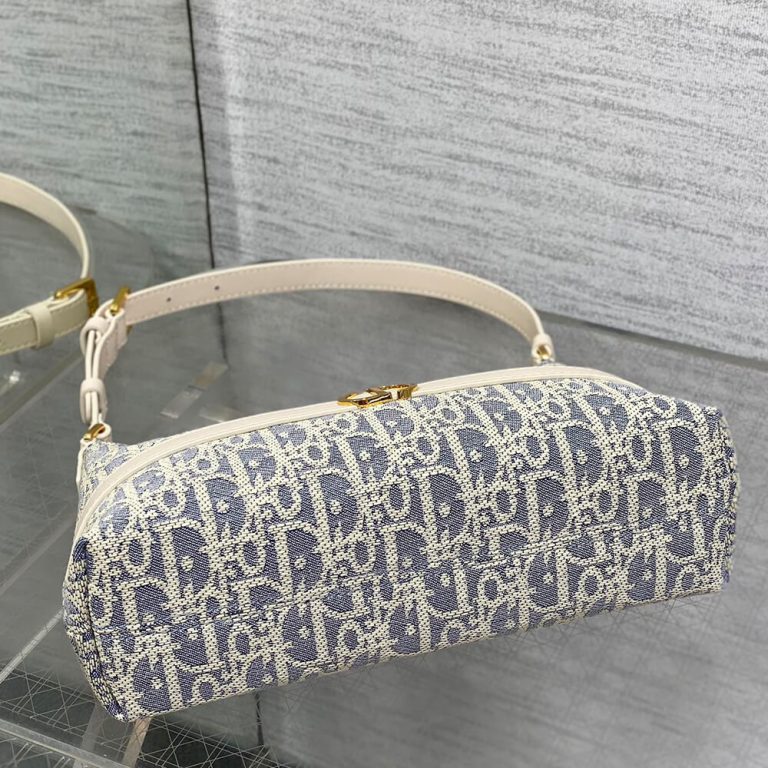 30 Montaigne Cigale mini bag