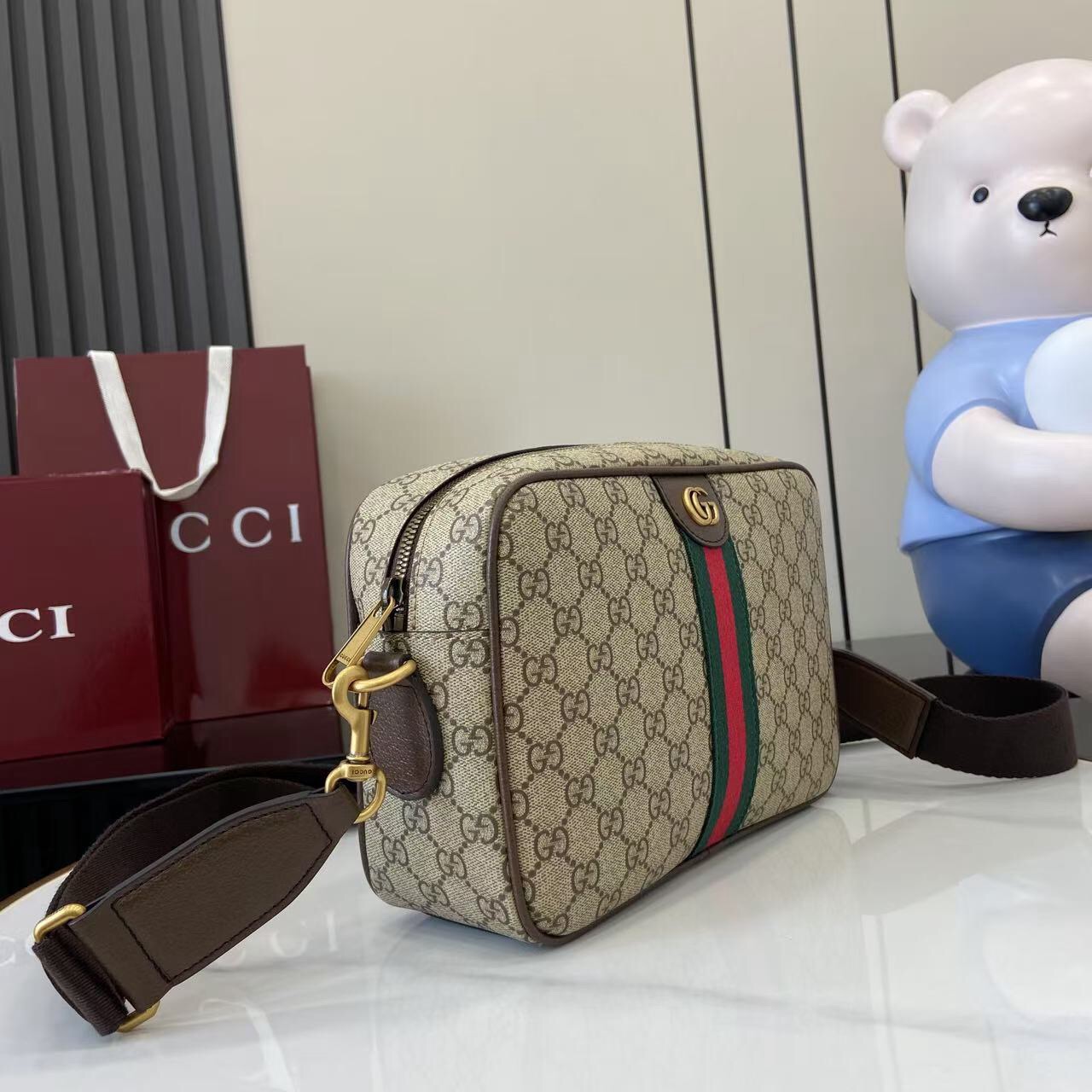 Gvc*1 Ophidia medium crossbody bag