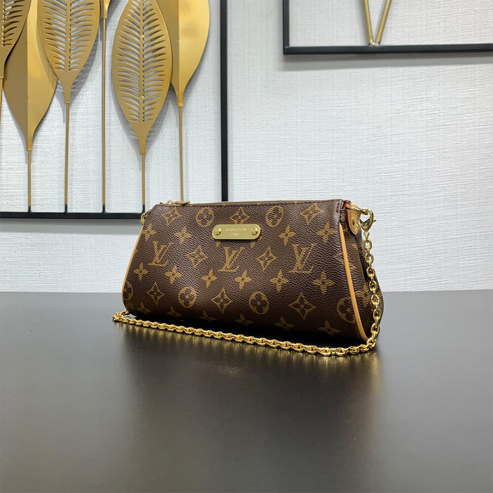 LV Pochette Eva