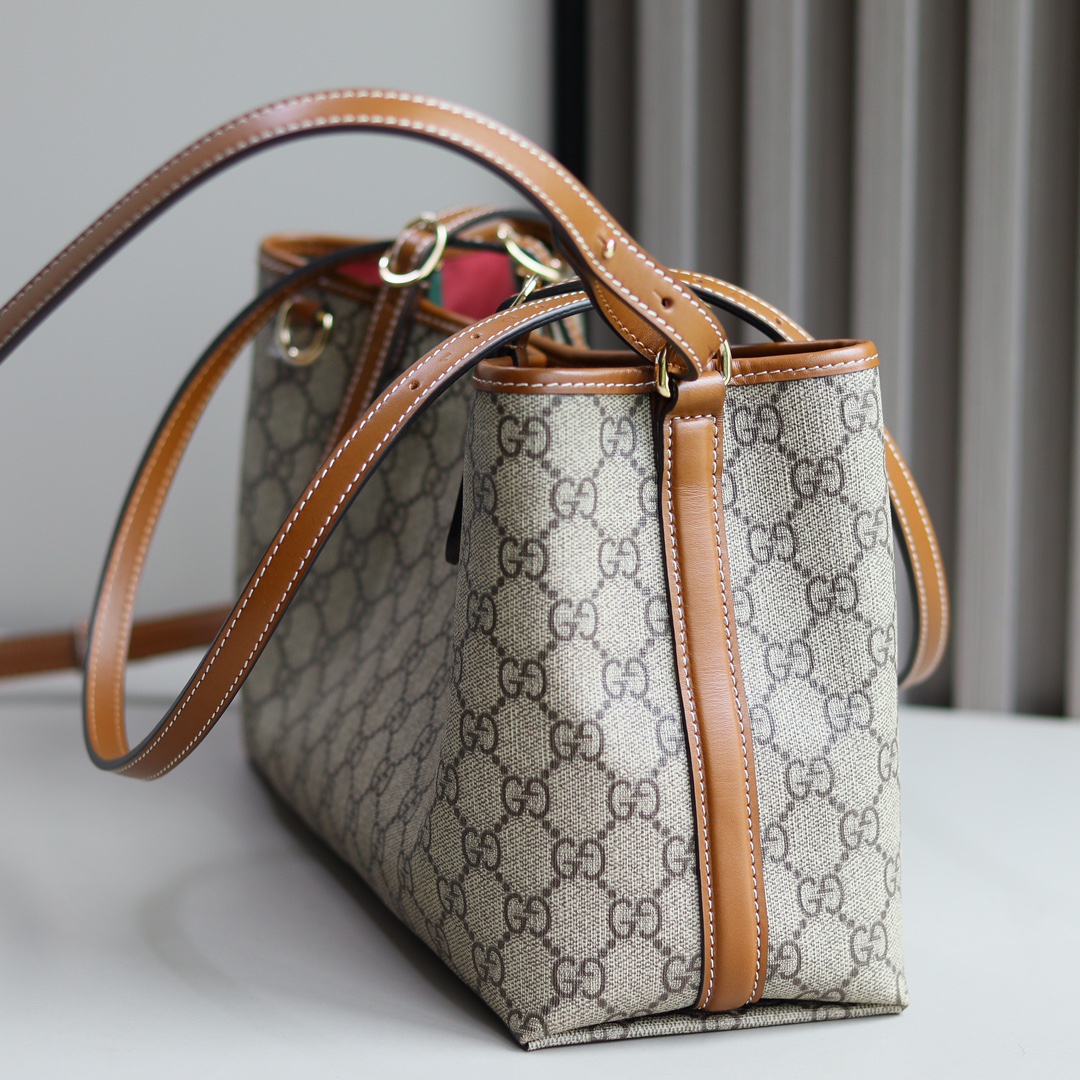 GG Emblem medium tote bag