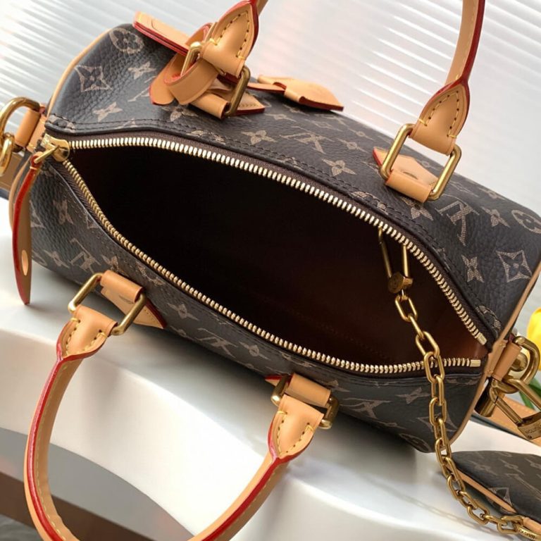 LV Speedy P9 Bandouliere 25