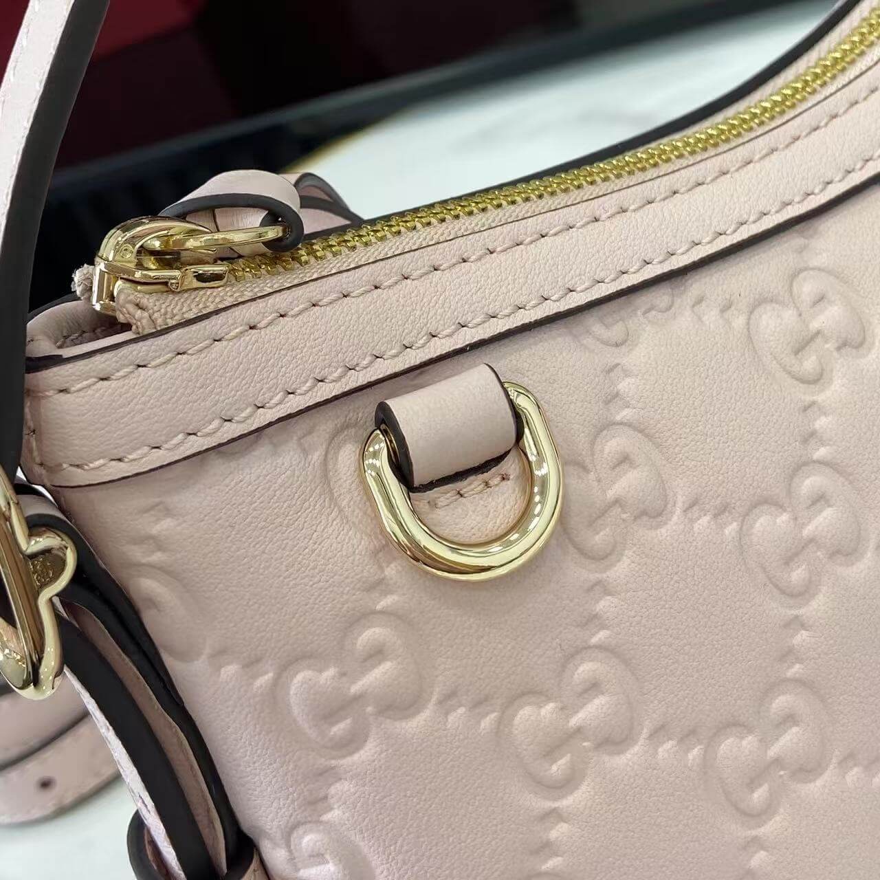 GG Emblem small shoulder bag